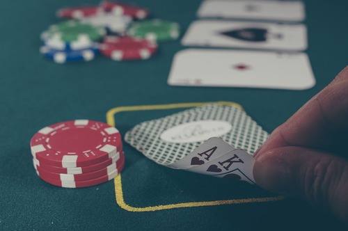 Wie wird man professioneller Pokerspieler?