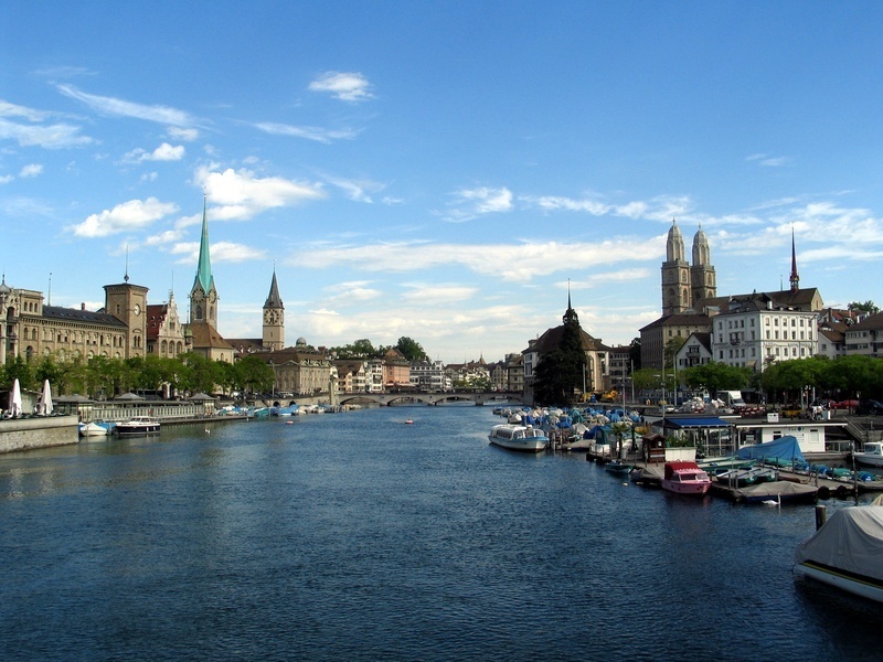 Arbeiten und Leben in der Schweiz: Das Land der unbegrenzten Möglichkeiten? ✨