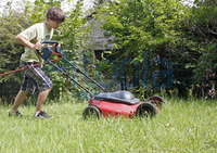 Ferienjobs - ferienjob, nebenjob kellnern, rasenmähen.